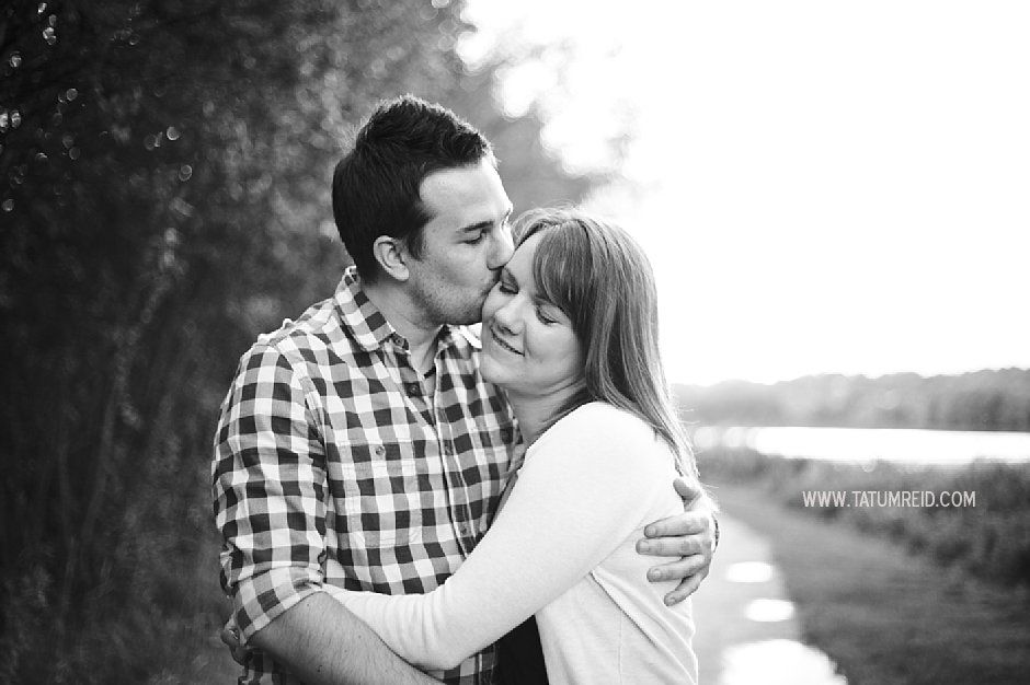 Couple photography_Whitlingham broads_Pre-wedding Photography Norwich_Norfolk_tatum reid photography_james& laura (2)