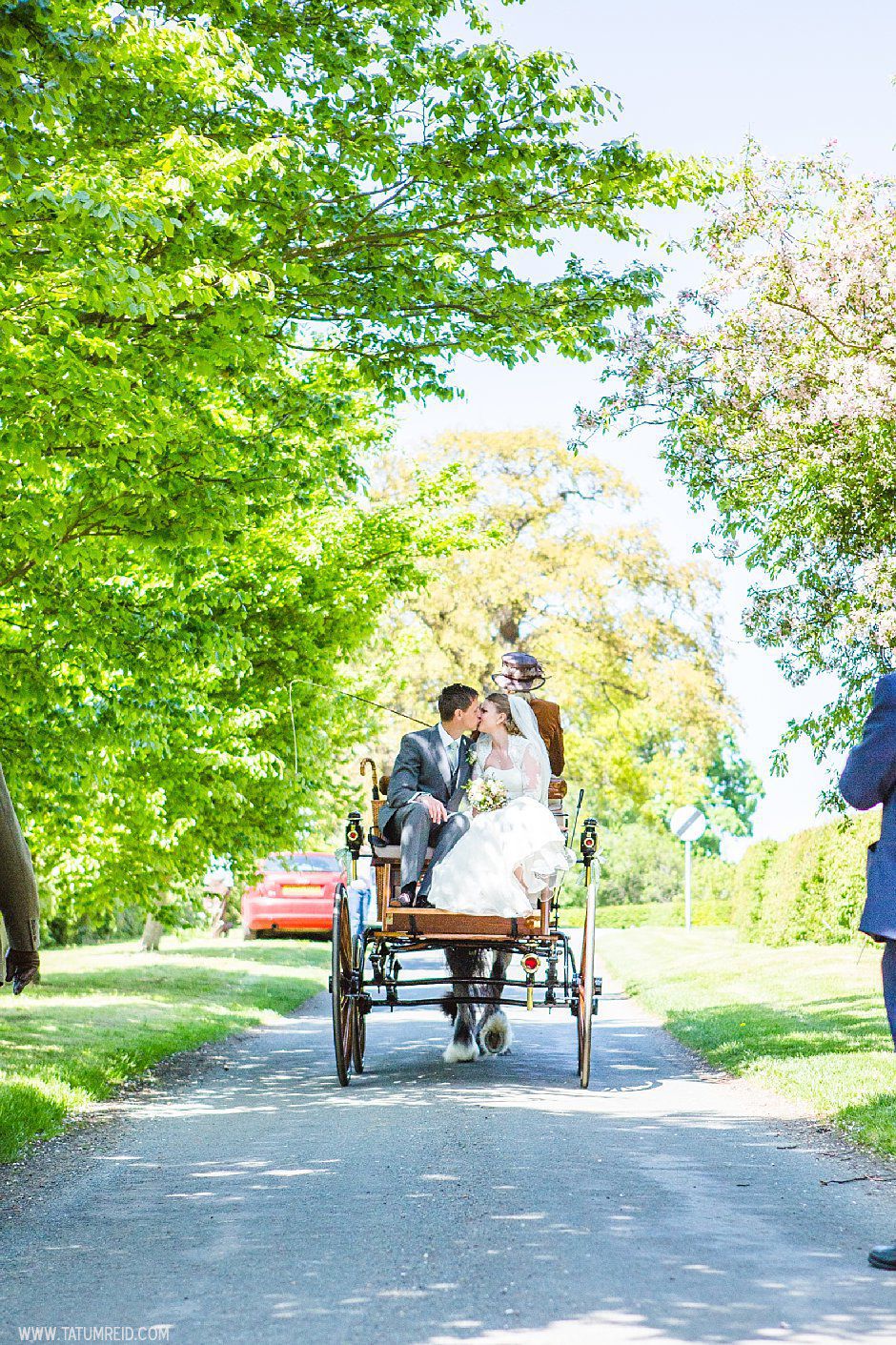 2013_tatum reid photorgaphy_the Garden barn suffolk_Gareth and Ellie_wedding photorgaphy (22) 2013_tatum reid photorgaphy_the Garden barn suffolk_Gareth and Ellie_wedding photorgaphy_country, vintage romantic, floral table plans wedding horse and carraige (22)