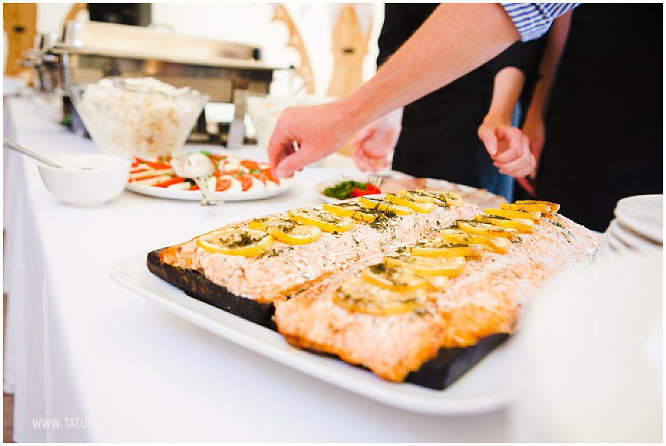 Norfolk wedding photography-tatum reid photography - 2013 -Sophie and Richard (23) West runton-Yurt wedding-norfolk wedding photography- outdoor wedding-diy wedding-glass light jard for wedding (23)