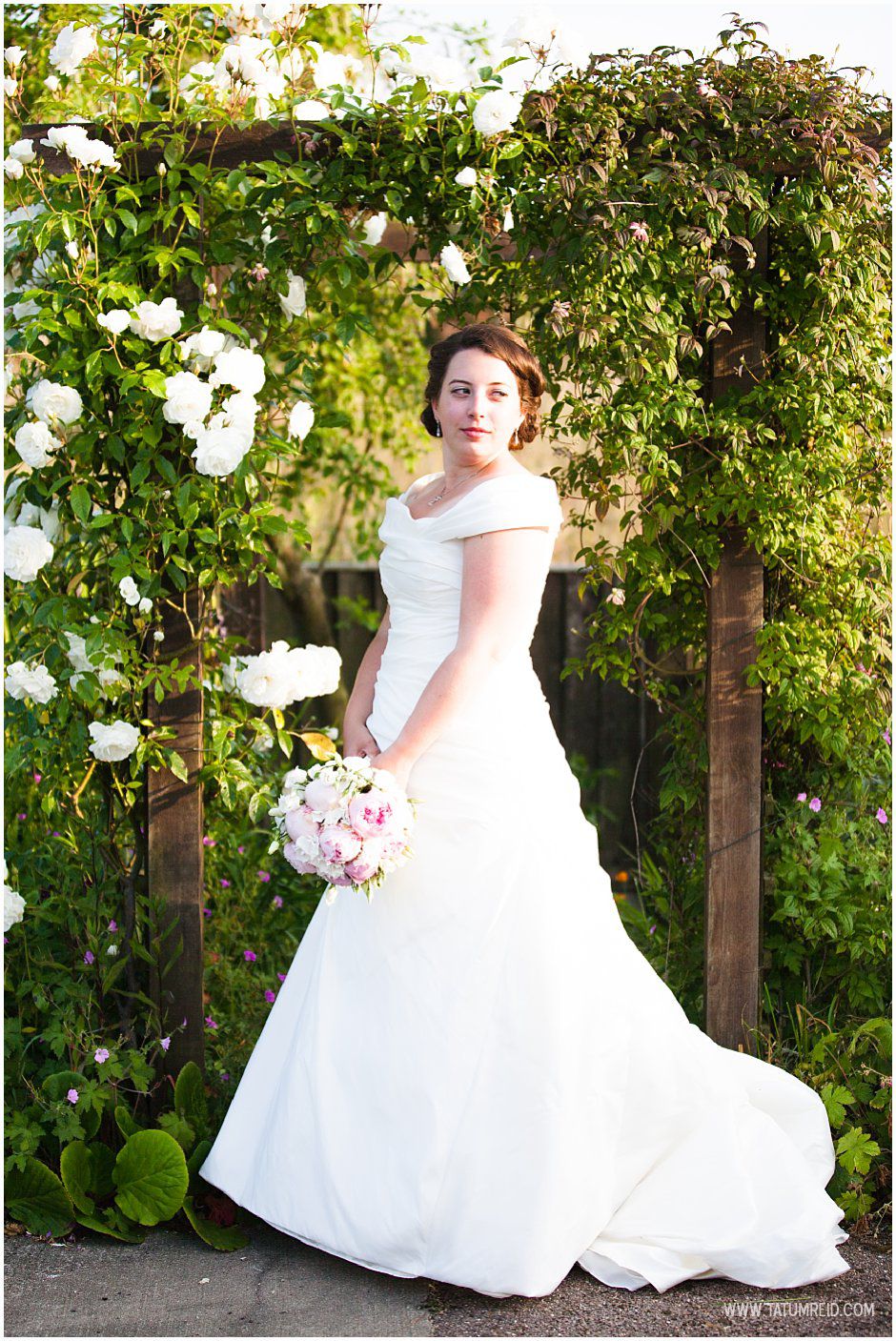 Norfolk wedding photography-tatum reid photography - 2013 -Sophie and Richard (10) West runton-Yurt wedding-norfolk wedding photography- outdoor wedding-diy wedding-glass light jard for wedding (10)