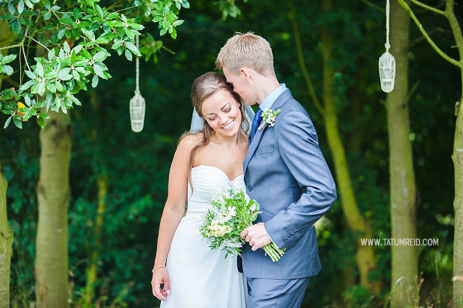 2013_Chaucer barn wedding_tatum reid photography_norfolk wedding photography_outdoor wedding (21)