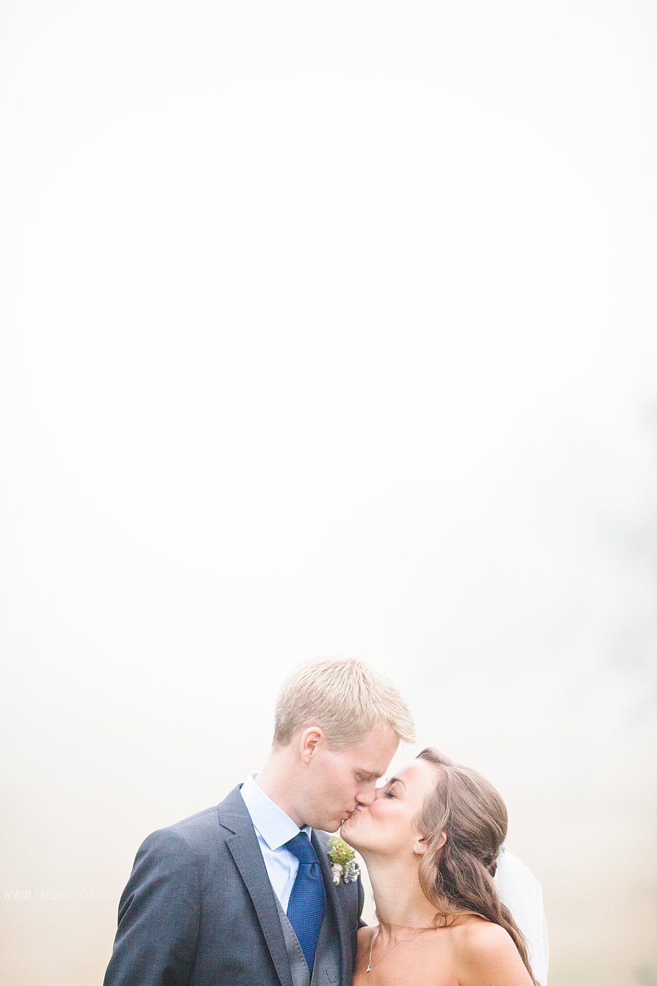 2013_Chaucer barn wedding_tatum reid photography_norfolk wedding photography_outdoor wedding (6)