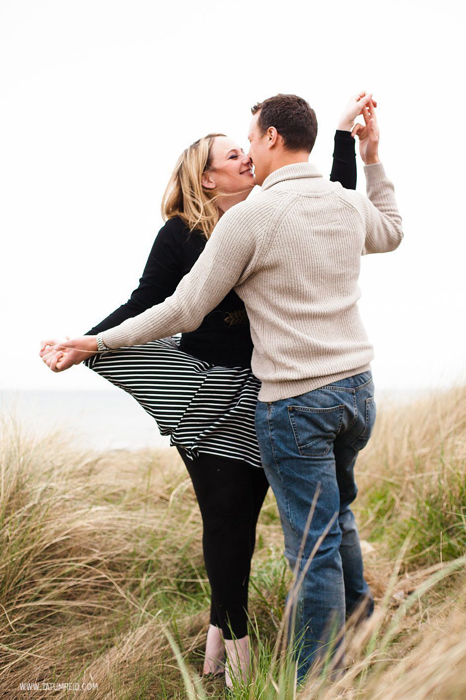 Norwich couple photography_tatum reid photography_North Norfolk_Jake and Laura_cart gap (3)