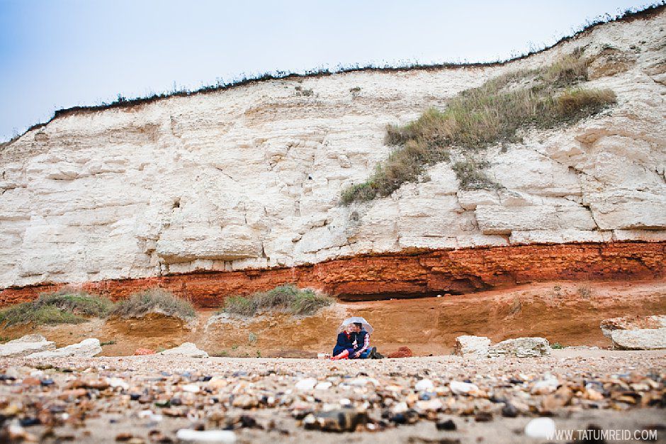 Hunstanton Engagement shoot, Norfolk,Tatum Reid Photography_nautical beach picnic engagement shoot (18)