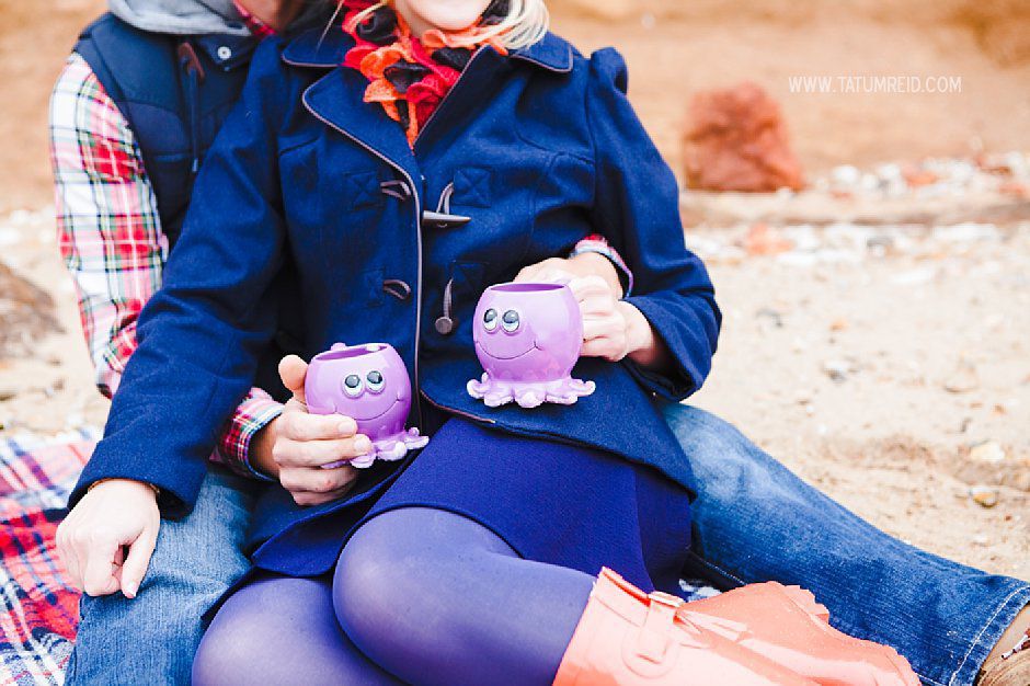 Hunstanton Engagement shoot, Norfolk,Tatum Reid Photography_nautical beach picnic engagement shoot (11)