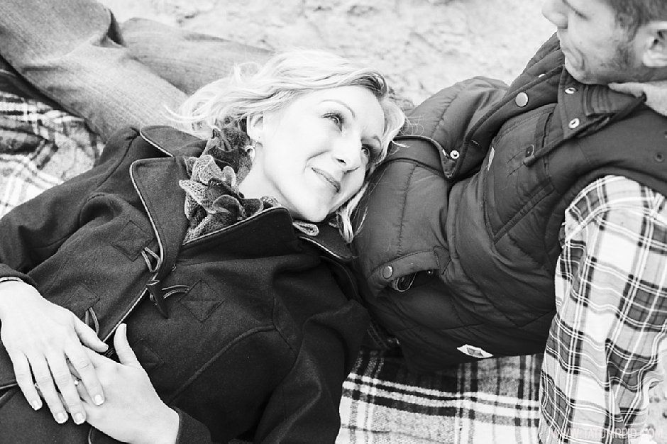 Hunstanton Engagement shoot, Norfolk,Tatum Reid Photography_nautical beach picnic engagement shoot (7)