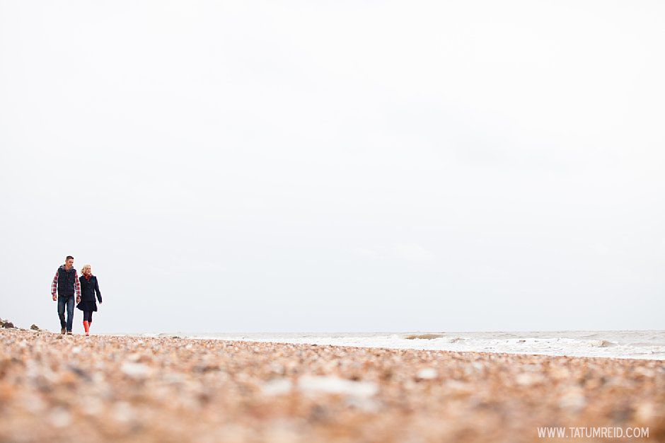 Hunstanton Engagement shoot, Norfolk,Tatum Reid Photography_nautical beach picnic engagement shoot (4)