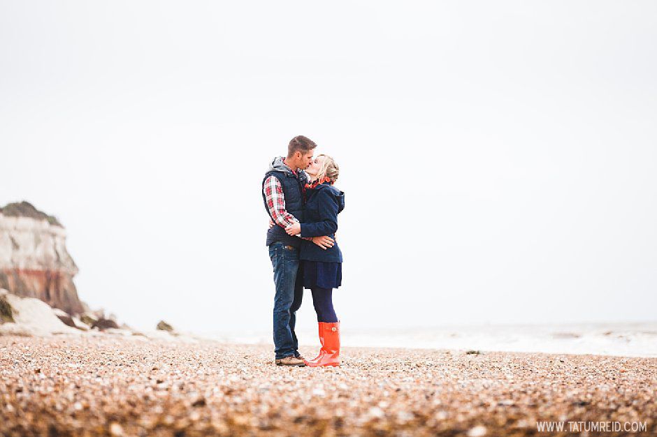 Hunstanton Engagement shoot, Norfolk,Tatum Reid Photography_nautical beach picnic engagement shoot (3)