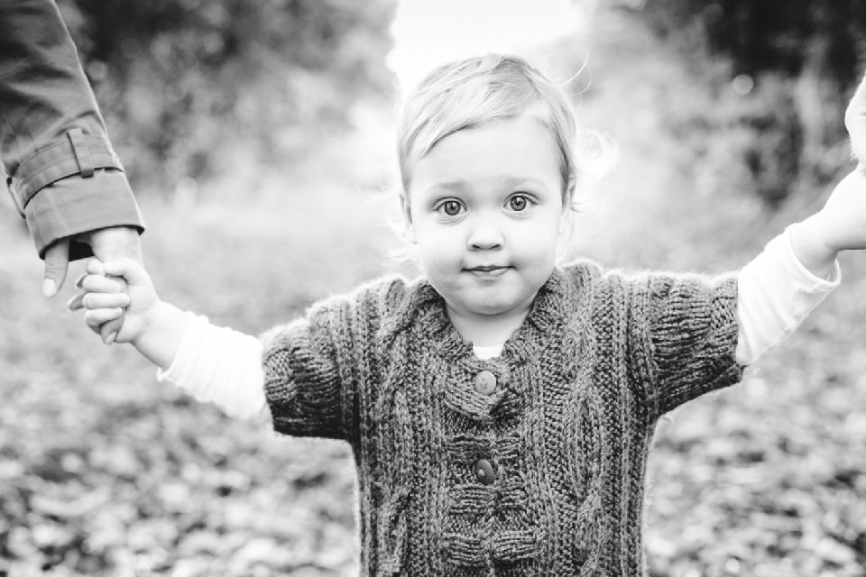 Norwich photography_tatum reid photography_natural family in woods_Autumn_Christmas portrait photography (12)