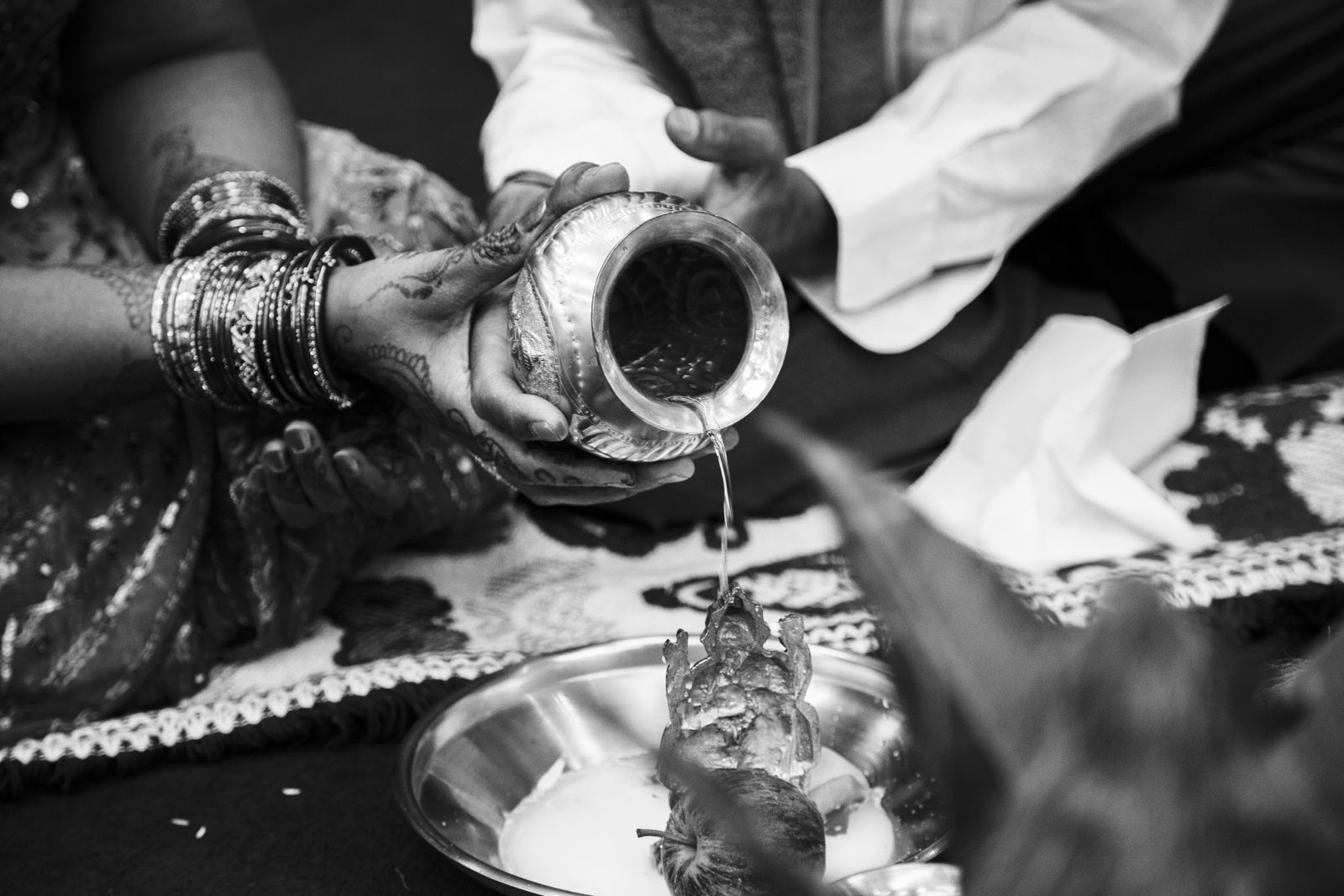 Rush and Dean, red barn_norfolk wedding venue_kingslynn_tatum reid_North norfolk wedding photography (21)