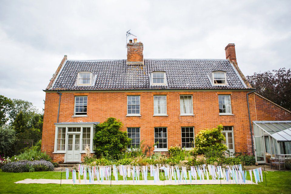 Westfield farm_Norfolk wedding photography_Norwich outdoor wedding (35) Westfield farm_Norfolk wedding photography_Norwich outdoor wedding_tatum reid (35)