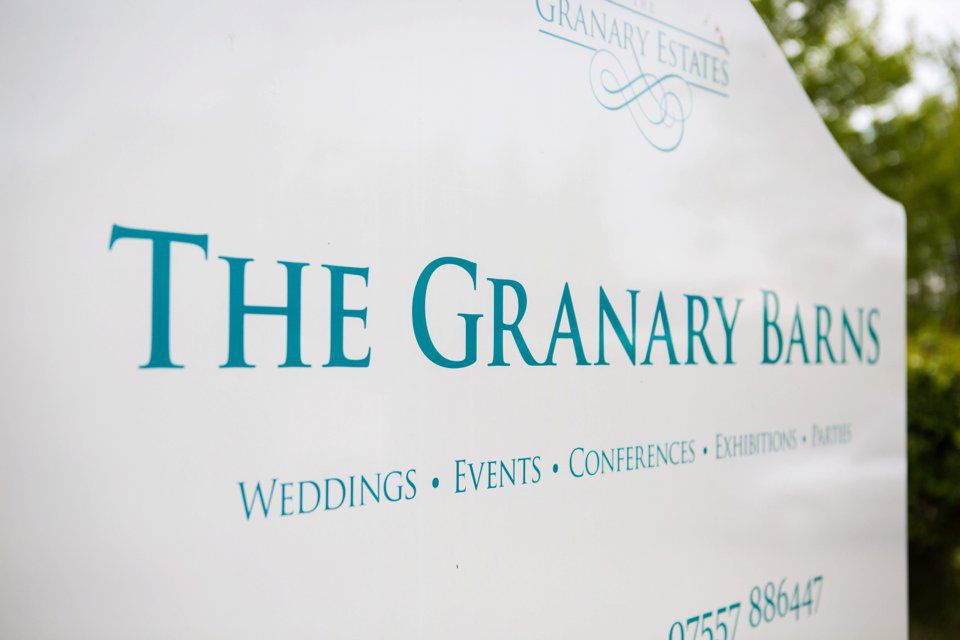 Granary Estate wedding photography_Newmarket, suffolk_tatum reid _natural wedding_countryside wedding_tara and dave_granary barn (24)