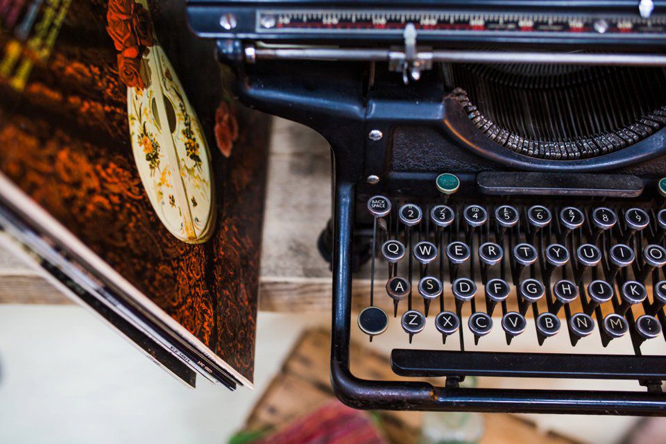 tatum reid photography_wedding _diy rustic vintage back garden wedding _barn_suffolk_norfolk_yellow dresses (22)