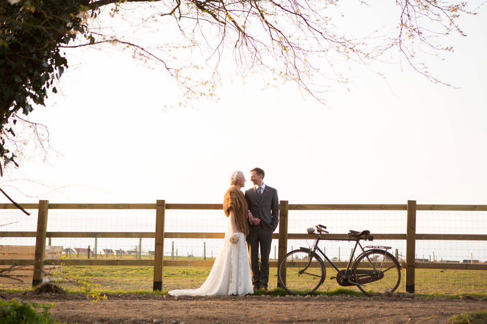 tatum reid photography_wedding _diy rustic vintage back garden wedding _barn_suffolk_norfolk_yellow dresses (4)