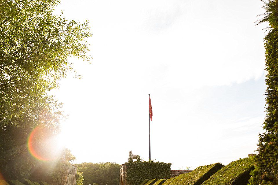 Norfolk wedding photographer Hales Hall