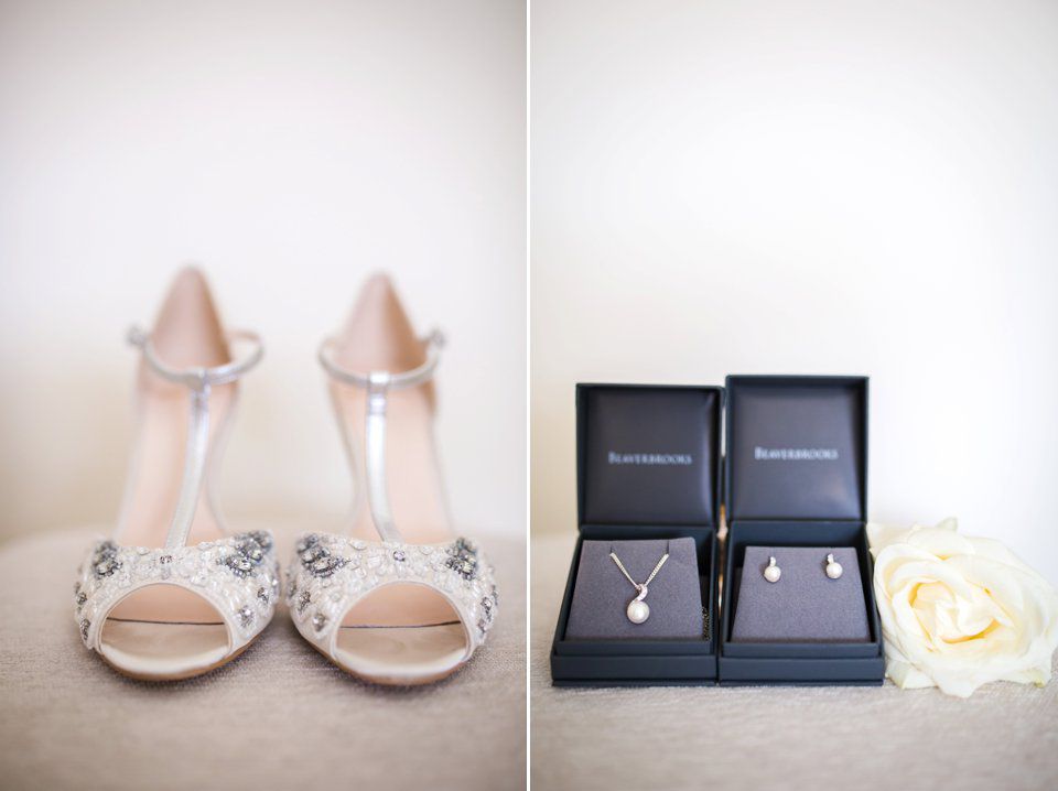 Travel themed wedding_Suffolk_norfolk wedding photography_tatum reid_pastels_world map_pink bridesmaid dresses_natural wedding photography_outside music bill downs (100)