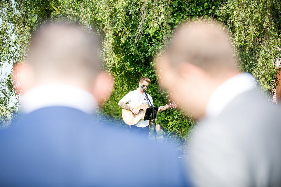 Travel themed wedding_Suffolk_norfolk wedding photography_tatum reid_pastels_world map_pink bridesmaid dresses_natural wedding photography_outside music bill downs (57)
