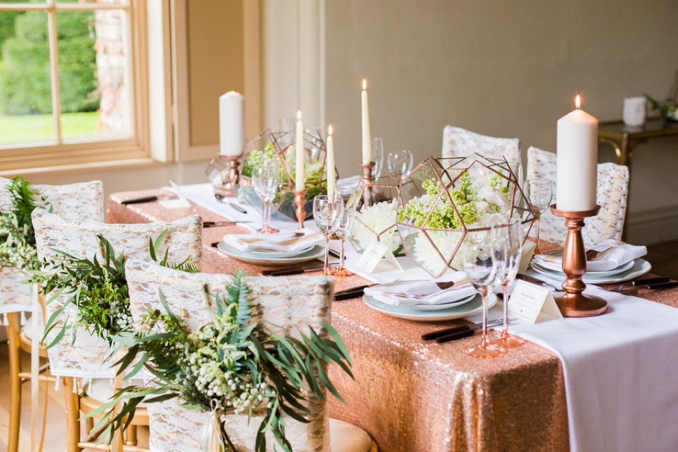 Narborough hall wedding venue_Norfolk_simplistic white and gold_tatum reid photography_mixed race wedding_feathers_classic_vintage hairpin (30)